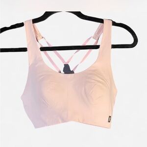 On Running Light Pink Seamless Strappy Running Athletic Bralette